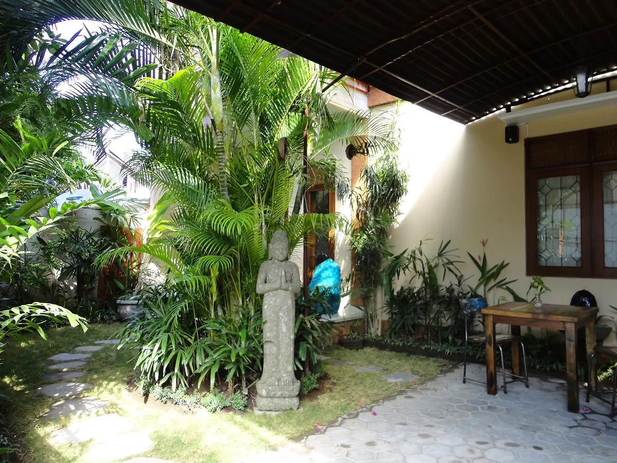 Guest house Seminyak Hideaway Hotel